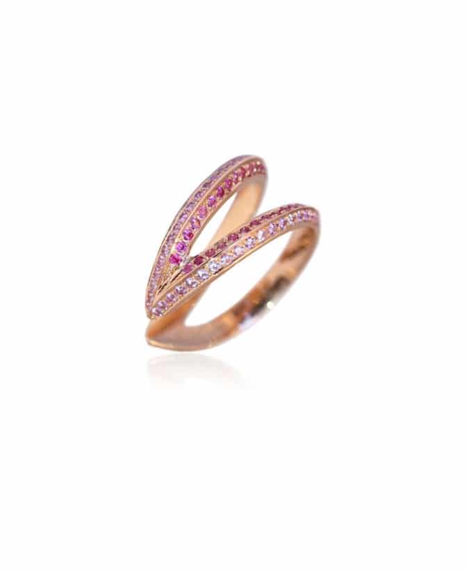 Ralph Masri Modernist ring in 18kt rose gold with pink sapphires