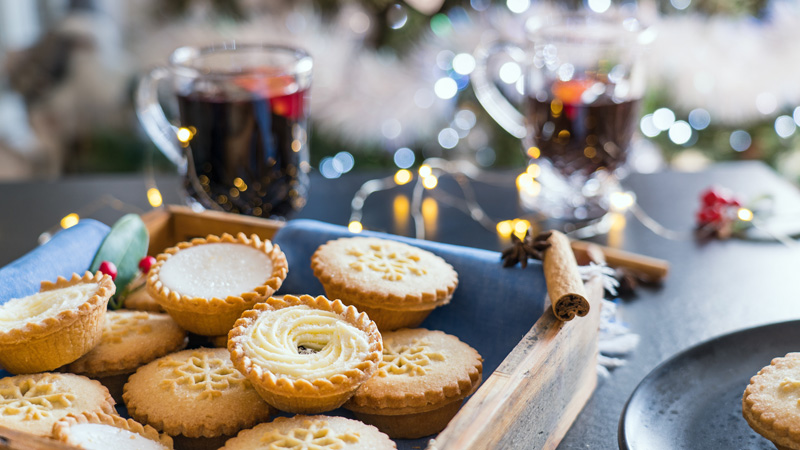 Mulled Wine & Mince Pies