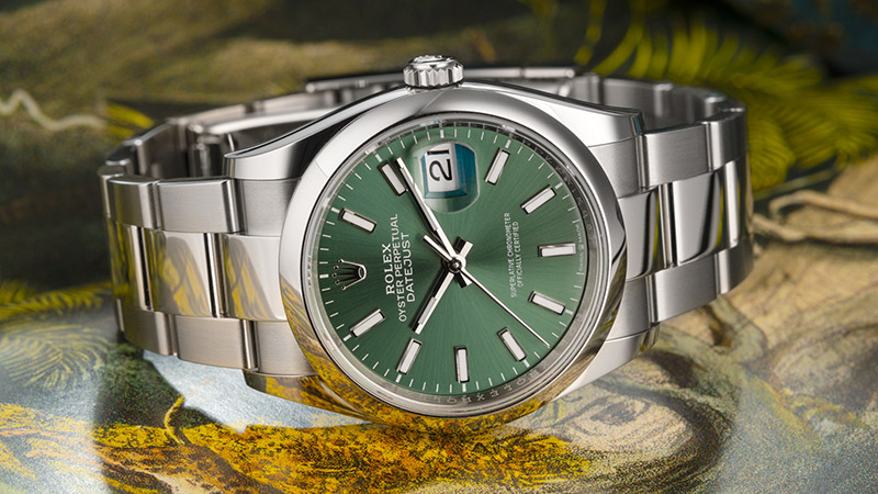 The Rolex DateJust in Oyster Steel is an example of a watch that has batons instead of a Rolex arabic dial
